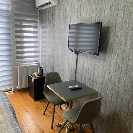 מלון Yamac Suites *